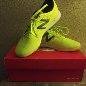 New Balance Unisex Indoor Soccer Sneaker